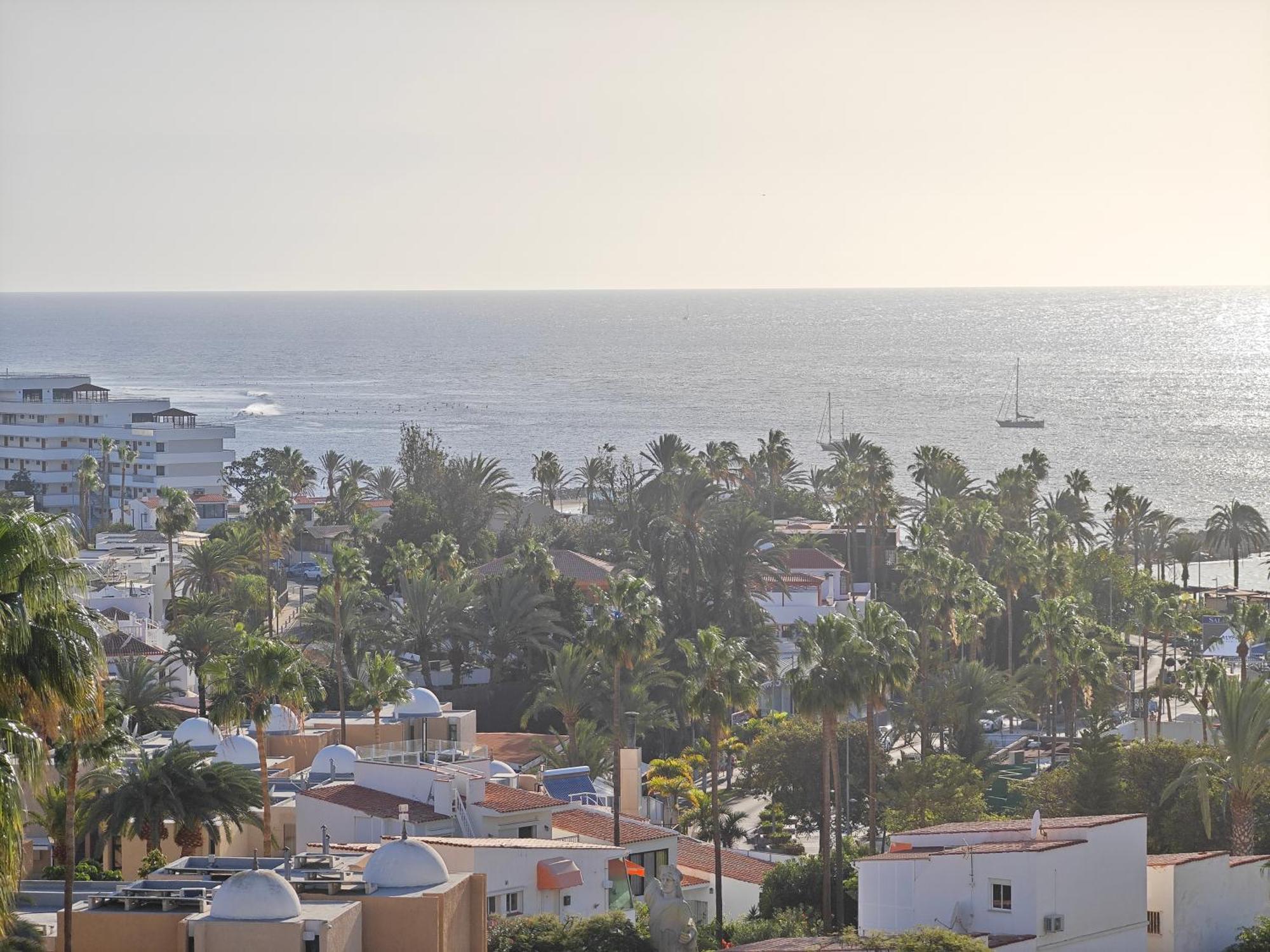 Blanco&Azul - Comfortable Ocean View Apartment Next To The Beach Playa de las Americas  Exterior photo